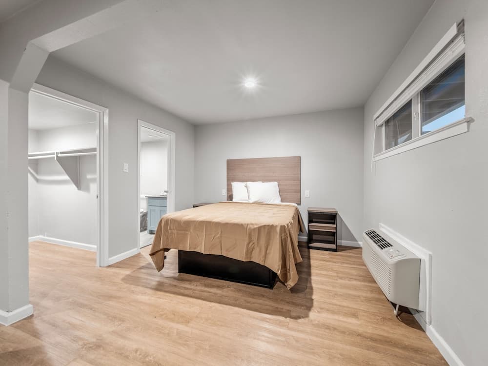 1902 Studios property views in Grand Prairie, TX — gallery photo 3