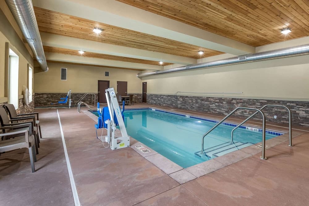 Comfort Inn & Suites Cedar Rapids CID Eastern Iowa Airport gallery photo in Cedar Rapids, IA — image 30