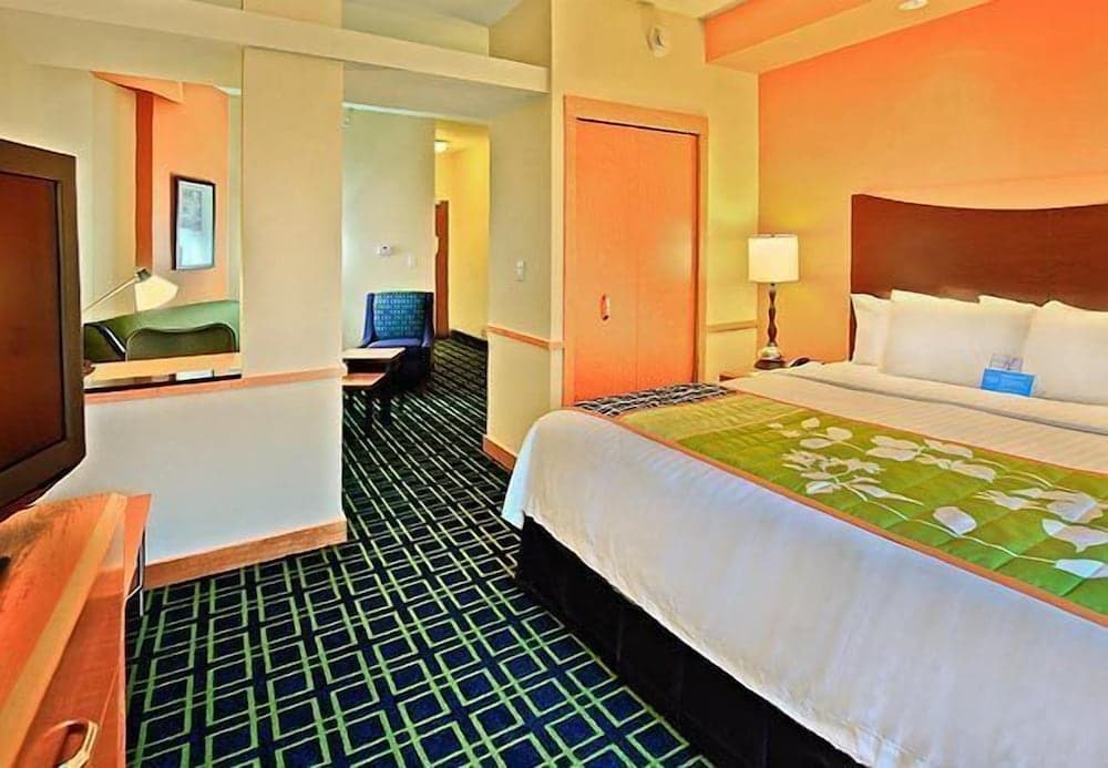 Fairfield Inn & Suites by Marriott Harrisburg West property views in New Cumberland, PA — gallery photo 3