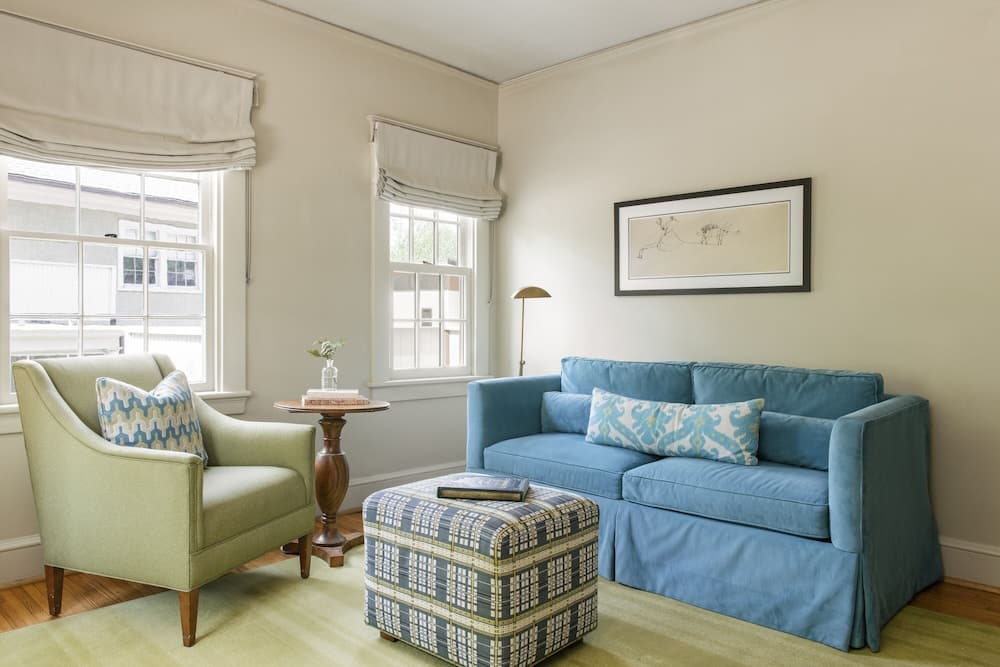 Oakhurst Inn at the University gallery photo in Charlottesville, VA — image 16