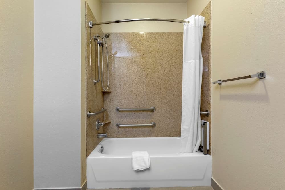 Comfort Suites Copperas Cove gallery photo in Copperas Cove, TX — image 13