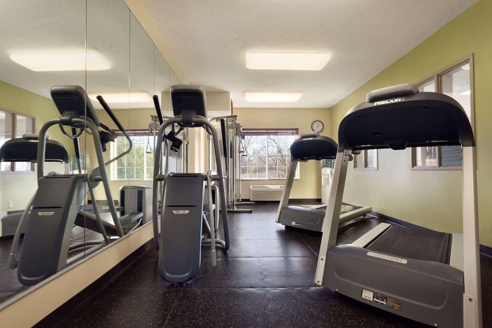 Country Inn & Suites by Radisson, Norman near University gallery photo in Norman, OK — image 7