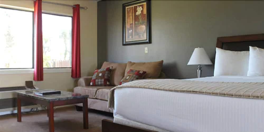 Oak Ridge Inn property views in Plymouth, CA — gallery photo 3