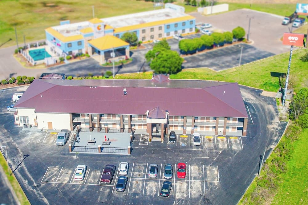 OYO Hotel Brownsville TN I-40 property views in Brownsville, TN — gallery photo 3