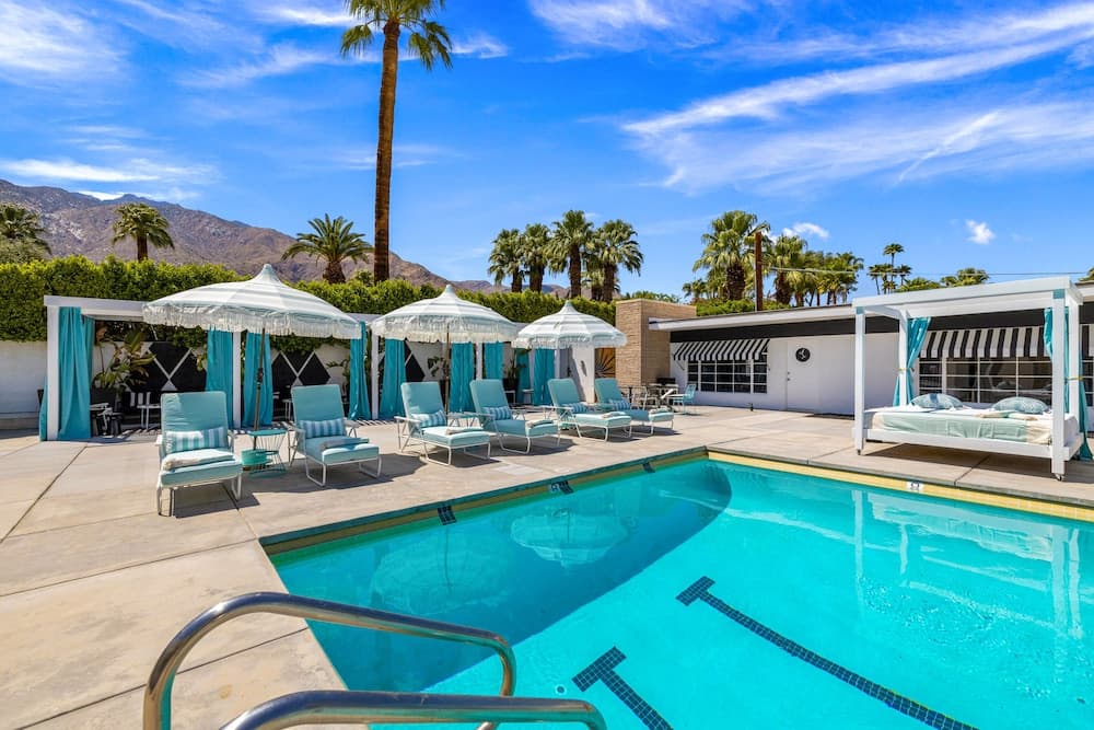 The Velvet Rope property views in Palm Springs, CA — gallery photo 3
