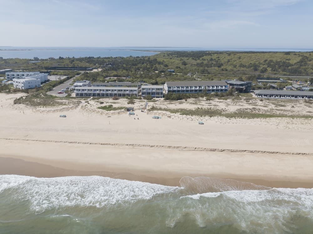 Sea Crest Resort featured exterior or lobby in Amagansett, NY — similar hotel