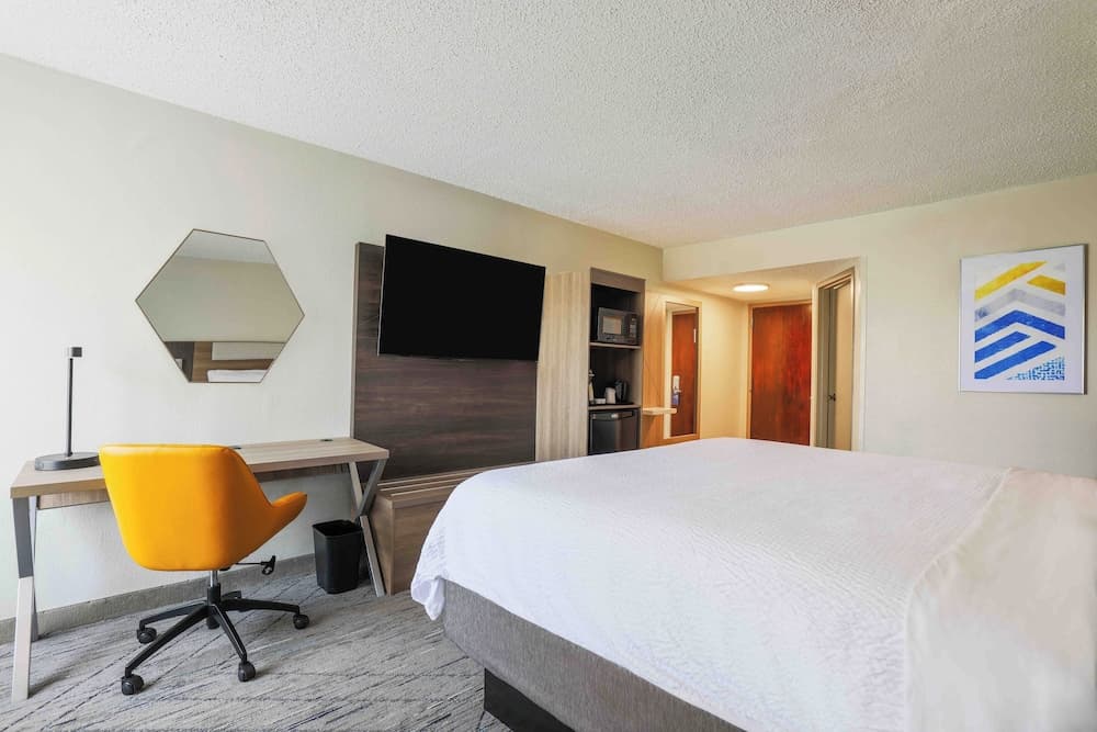 Holiday Inn Express Burlington by IHG gallery photo in Burlington, NC — image 44