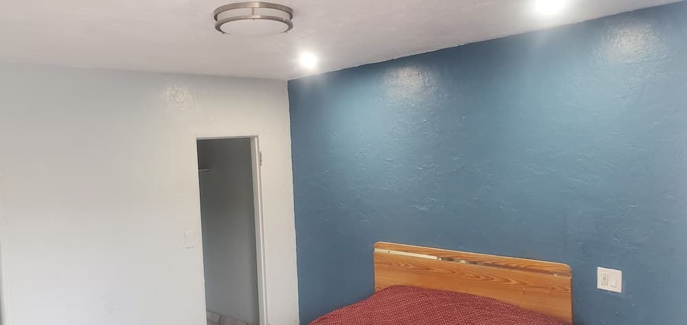Green spot motel gallery photo in Victorville, CA — image 11