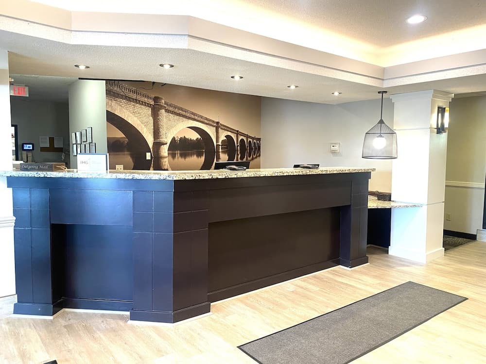 Staybridge Suites Columbia by IHG interior in Columbia, MO — gallery photo 2