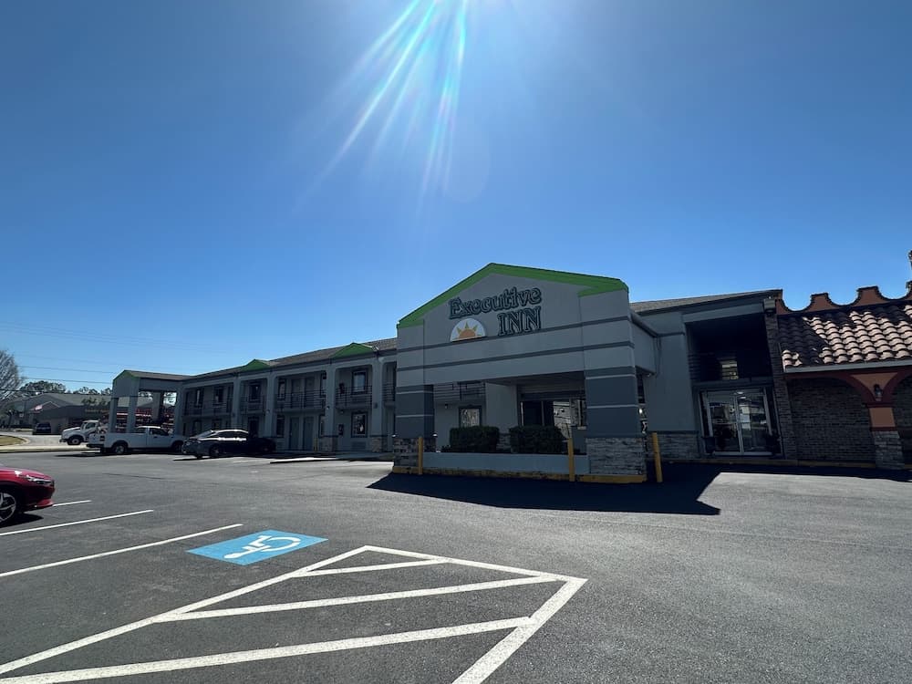 Executive Inn Locust Grove by Capital O — hotel in Locust Grove, Georgia