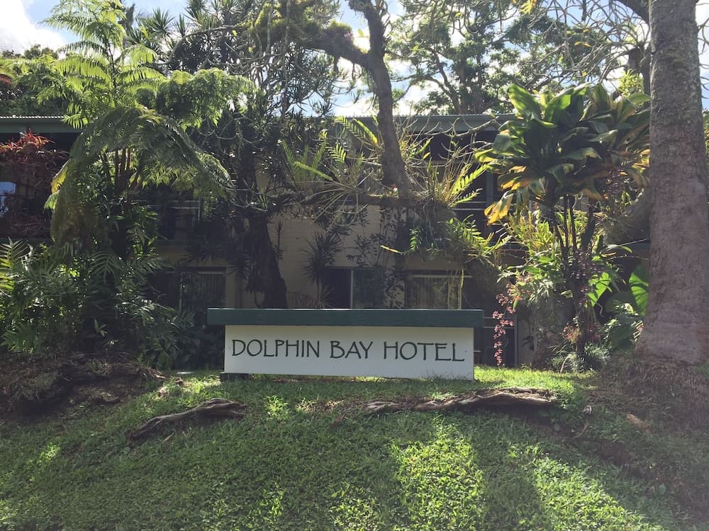 Dolphin Bay Hotel — hotel in Hilo, Hawaii