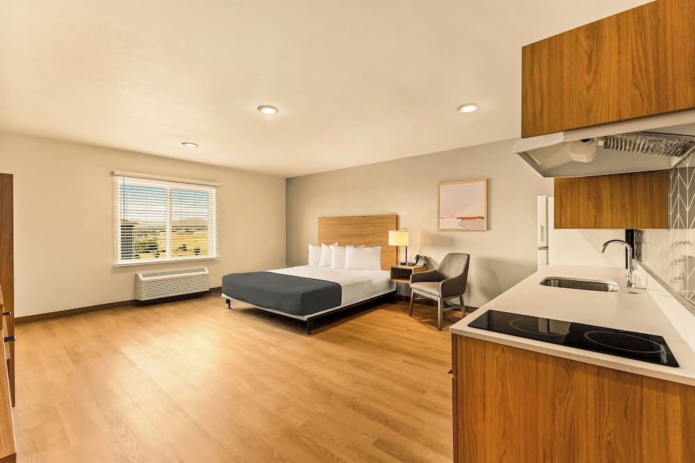 LivAway Suites Seattle-Renton gallery photo in Renton, WA — image 12