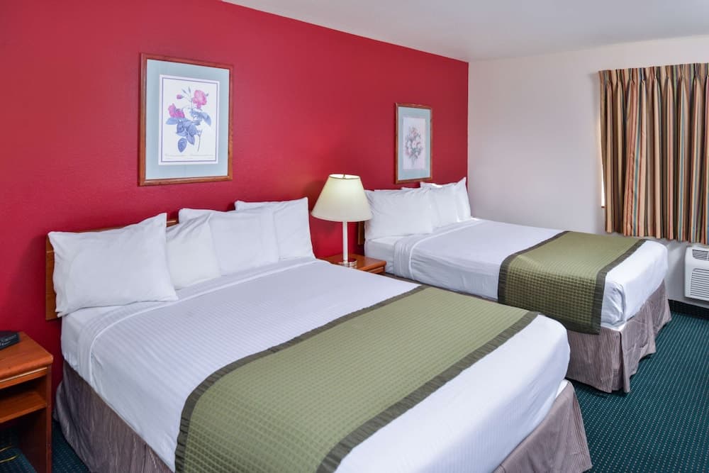 Travelodge Suites by Wyndham Newberg gallery photo in Newberg, OR — image 18