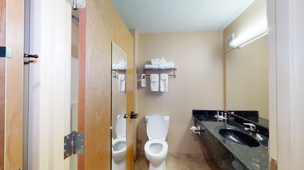 Ramada by Wyndham Strasburg/Shenandoah Valley gallery photo in Strasburg, VA — image 17