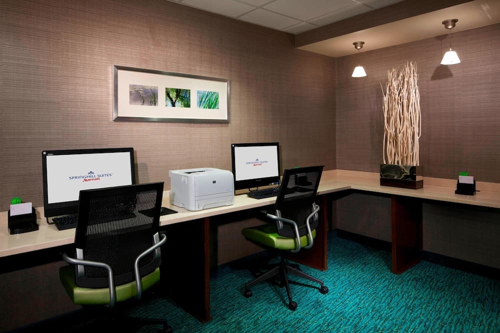 SpringHill Suites by Marriott Newark Liberty International gallery photo in Newark, NJ — image 24
