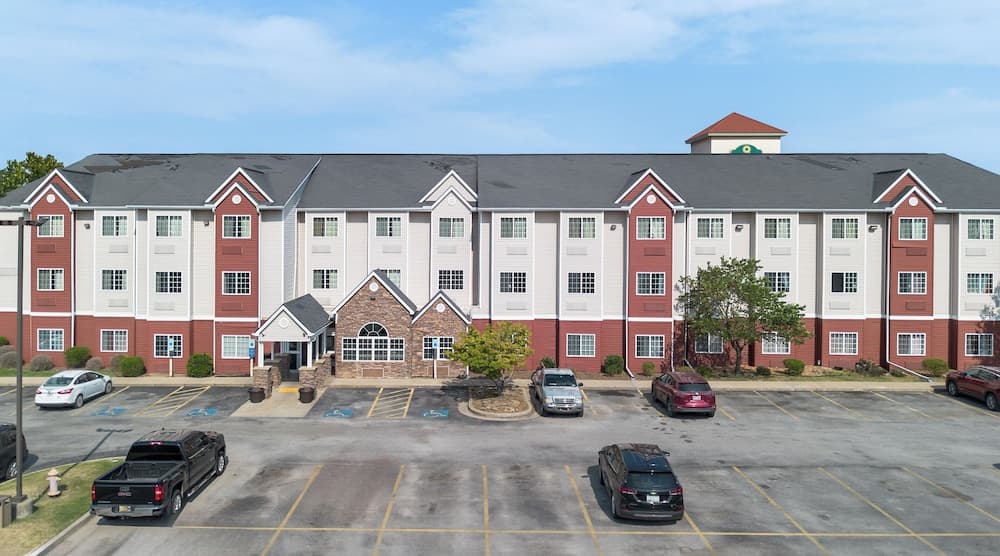 The Block featured exterior or lobby in Bentonville, AR — similar hotel