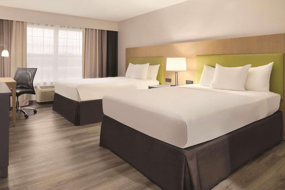 Country Inn & Suites by Radisson, Cedar Falls, IA gallery photo in Cedar Falls, IA — image 27