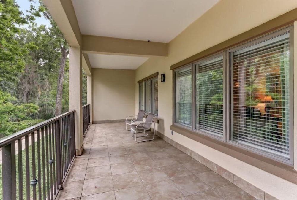 2515/16 Tennis Villas interior in Fernandina Beach, FL — gallery photo 2