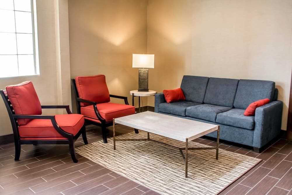 Comfort Suites New Braunfels - San Antonio Area property views in New Braunfels, TX — gallery photo 3