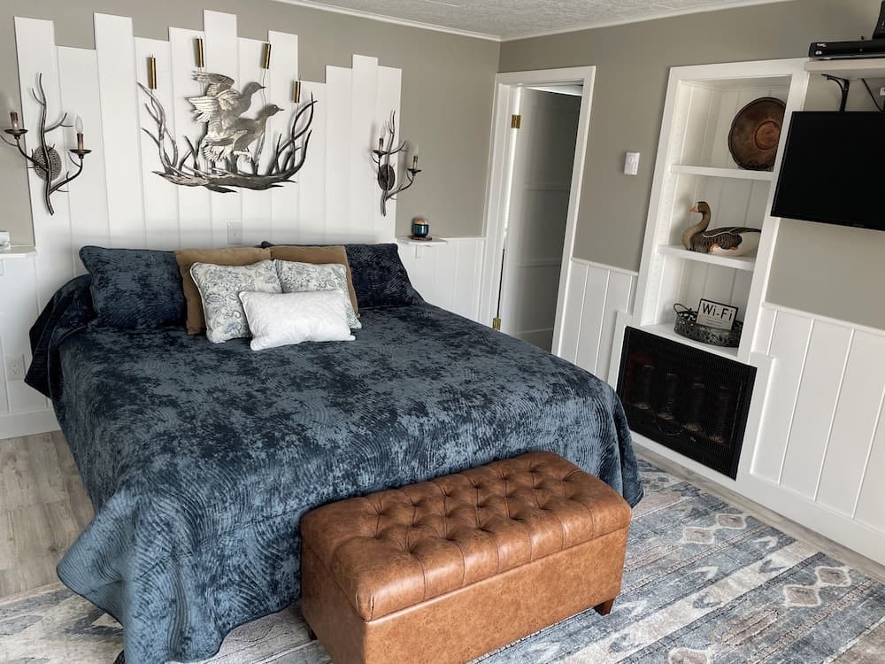 Historic Gilchrist Waterfront Resort — hotel in Crescent, Oregon