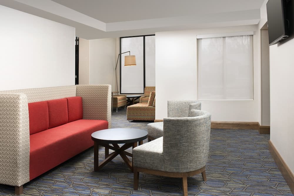 Holiday Inn Express & Suites College Park-University Area by IHG interior in College Park, MD — gallery photo 2