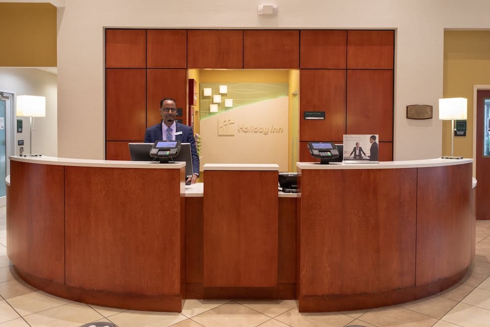 Holiday Inn Winchester Se-Historic Gateway by IHG interior in Winchester, VA — gallery photo 2