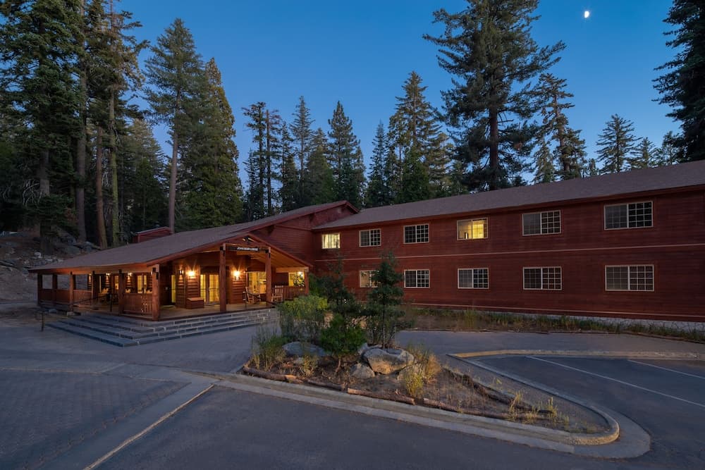 John Muir Lodge gallery photo in Hume, CA — image 46