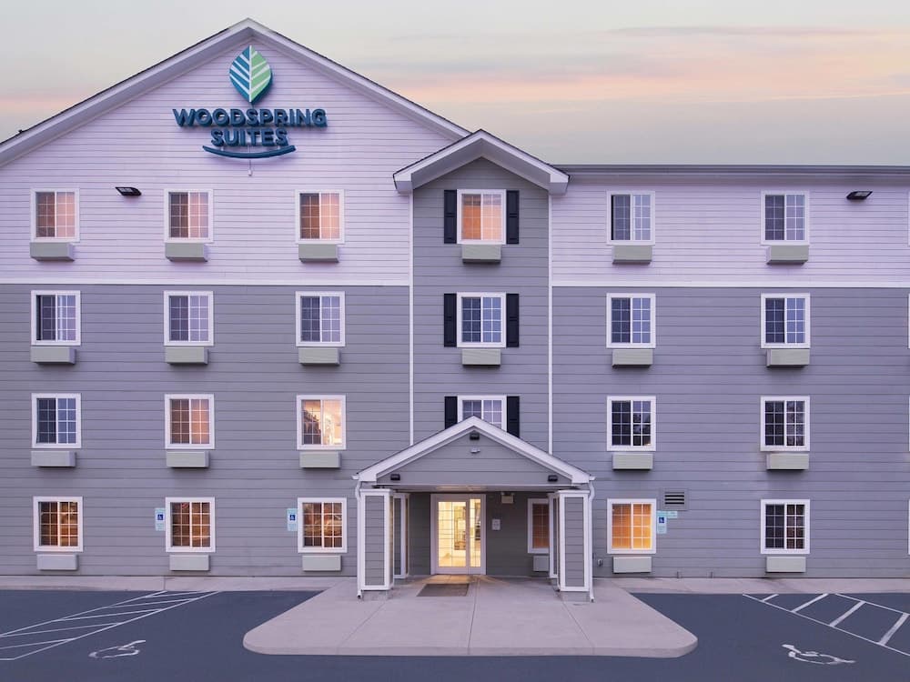 WoodSpring Suites Brownsville gallery photo in Brownsville, TX — image 16