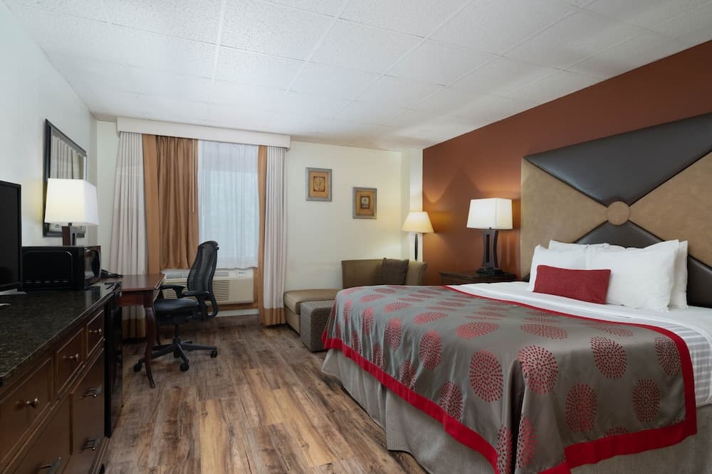 Ramada by Wyndham Albert Lea — hotel in Albert Lea, Minnesota