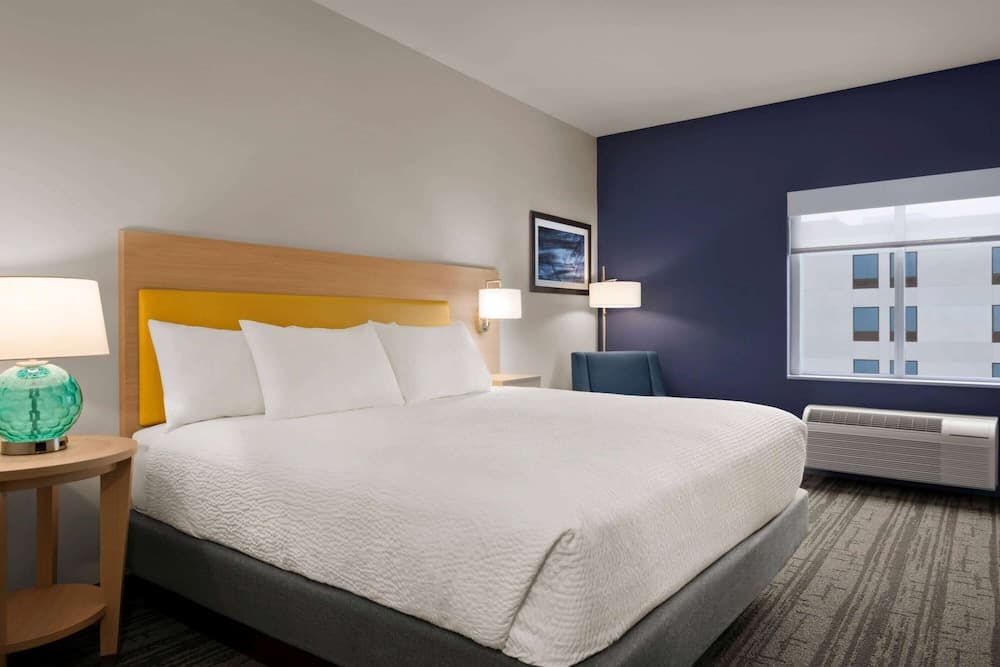 Days Inn & Suites by Wyndham Beaumont West / I-10 & Walden gallery photo in Beaumont, TX — image 44