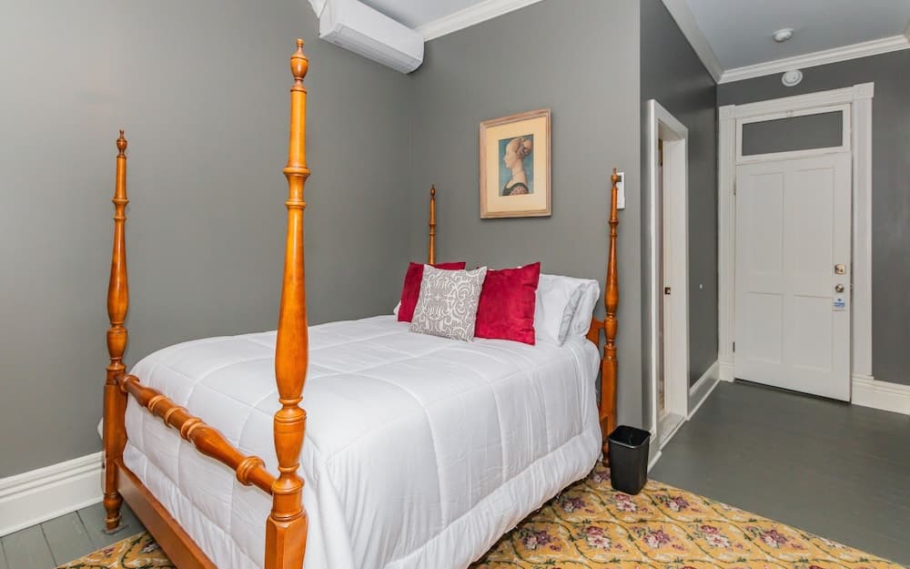 Historic Hotel Broadalbin property views in Broadalbin — gallery photo 3