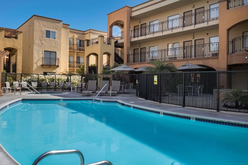 MainStay Suites John Wayne Airport by Choice Hotels gallery photo in Santa Ana, CA — image 93