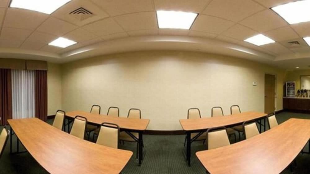 Holiday Inn Express Hotel & Suites Brooksville West by IHG gallery photo in Spring Hill, FL — image 14