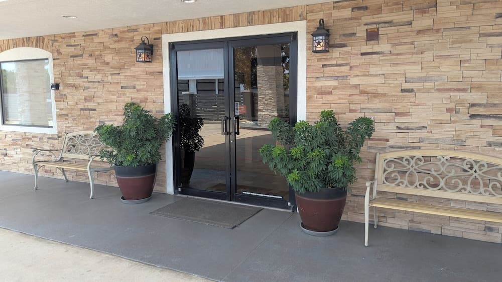 Platinum Inn property views in Houston, TX — gallery photo 3