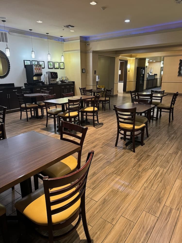 Spark by Hilton Fort Stockton property views in Fort Stockton, TX — gallery photo 3