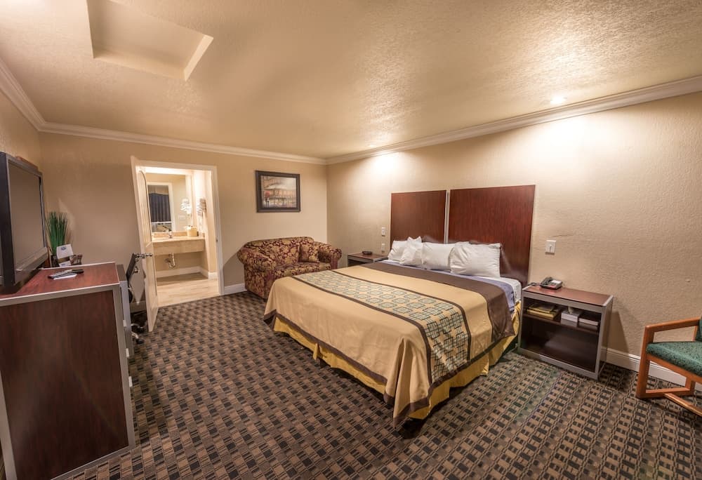 Edgewater Inn Reedley gallery photo in Reedley, CA — image 15