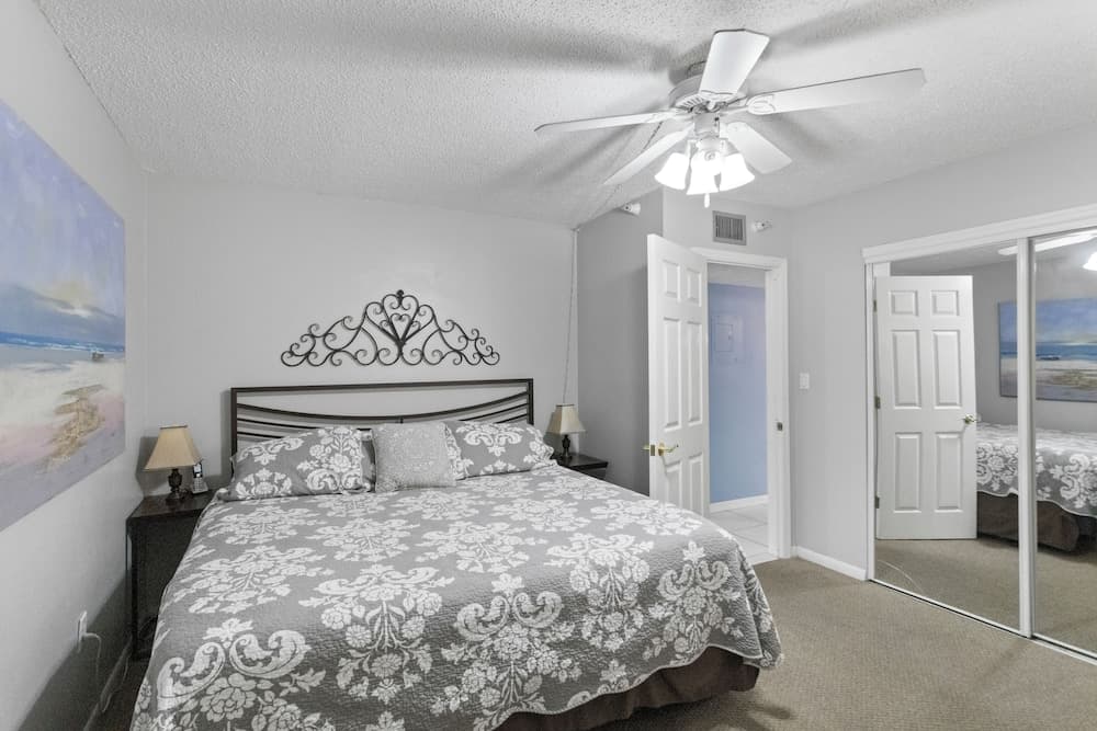Fifty Gulfside Condominiums interior in Indian Rocks Beach, FL — gallery photo 2
