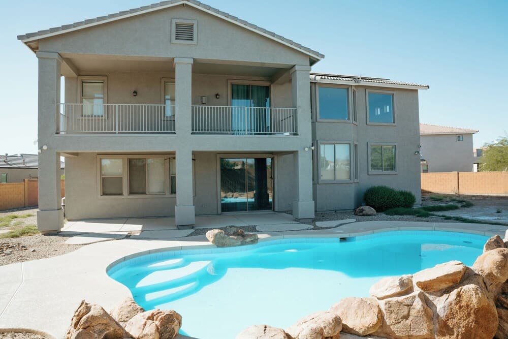 Large Family Home Near Phoenix gallery photo in Buckeye, AZ — image 8