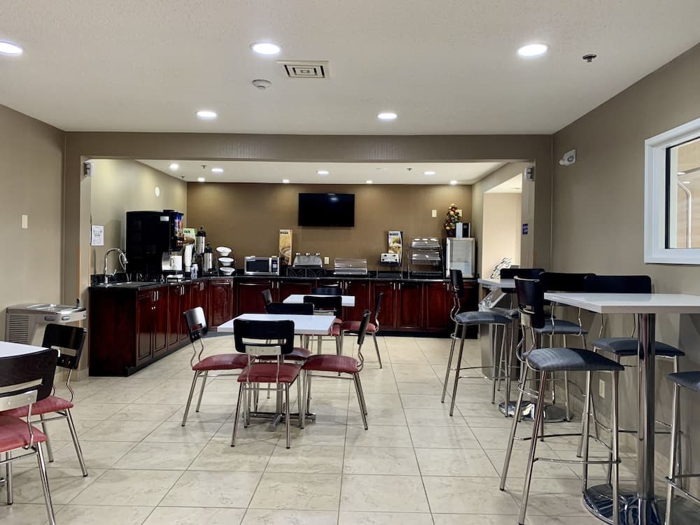 Microtel Inn & Suites by Wyndham Charleston WV gallery photo in South Charleston, WV — image 4