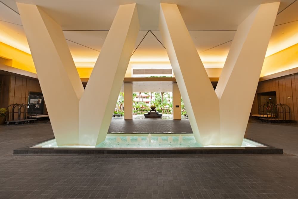 Real Select at the Ritz Carlton Residences, Waikiki Beach interior in Honolulu, HI — gallery photo 2