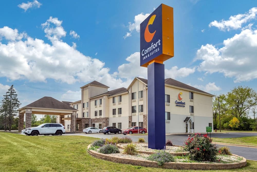 Comfort Inn & Suites North Aurora - Naperville — hotel in Aurora, Illinois