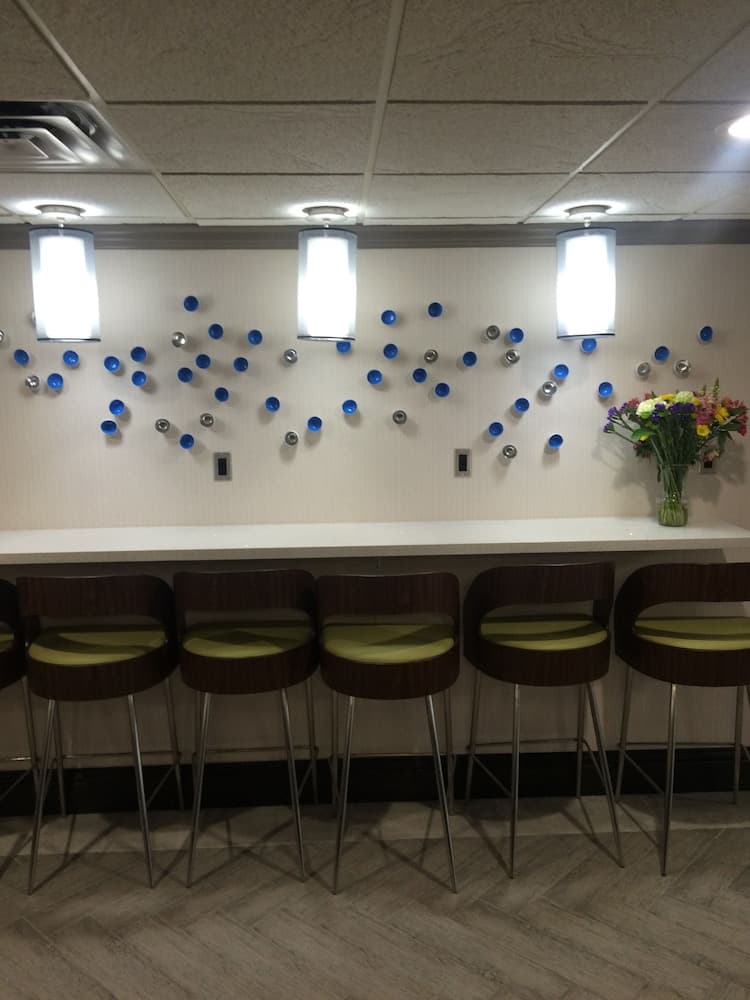 Holiday Inn Express Fayetteville- Univ of AR Area by IHG gallery photo in Fayetteville, AR — image 15