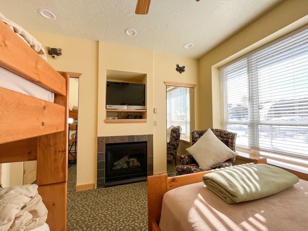 CBL 2314 interior in Brian Head, UT — gallery photo 2