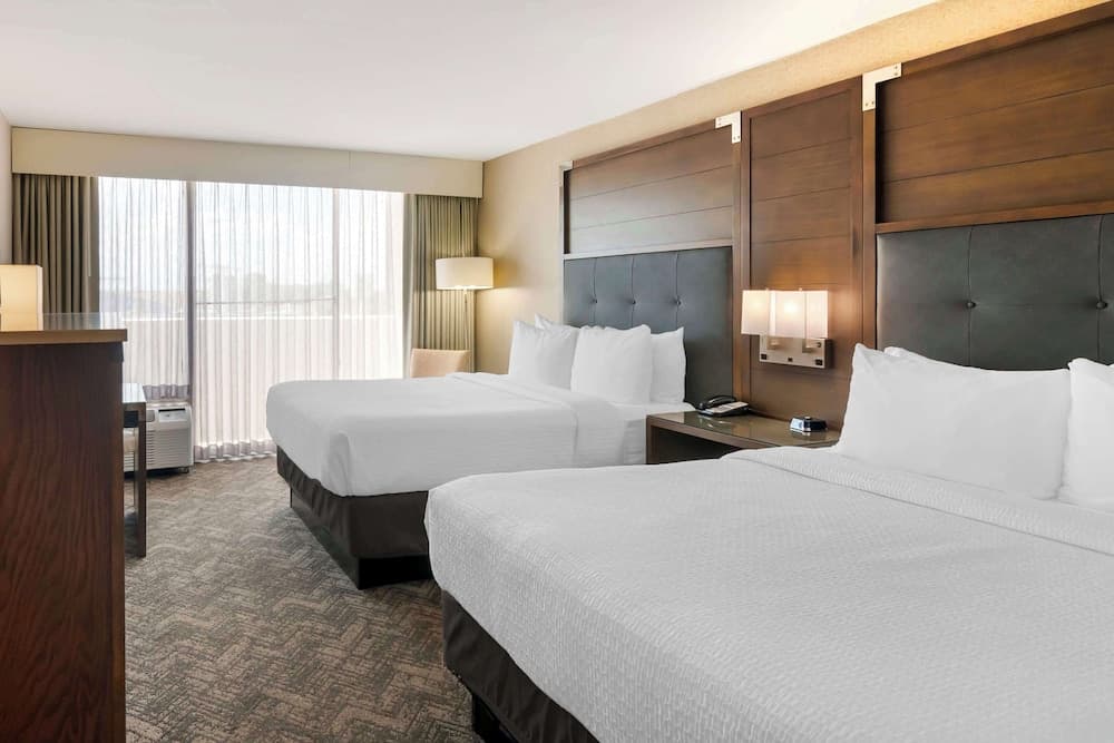 Best Western Plus Kansas City Sports Complex Hotel gallery photo in Kansas City, MO — image 23