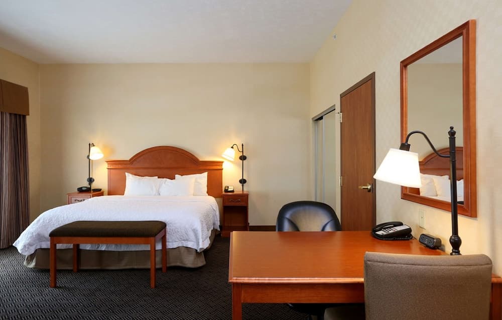 Hampton Inn Waterloo Cedar Valley gallery photo in Waterloo, IA — image 48