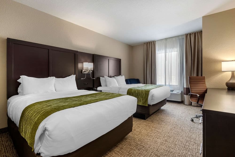 Comfort Inn & Suites Cedar Rapids CID Eastern Iowa Airport gallery photo in Cedar Rapids, IA — image 19