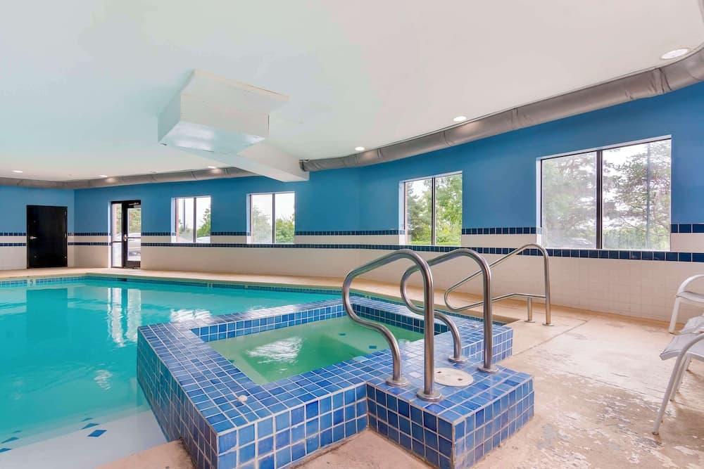 Best Western Plus Olathe Hotel gallery photo in Olathe, KS — image 17