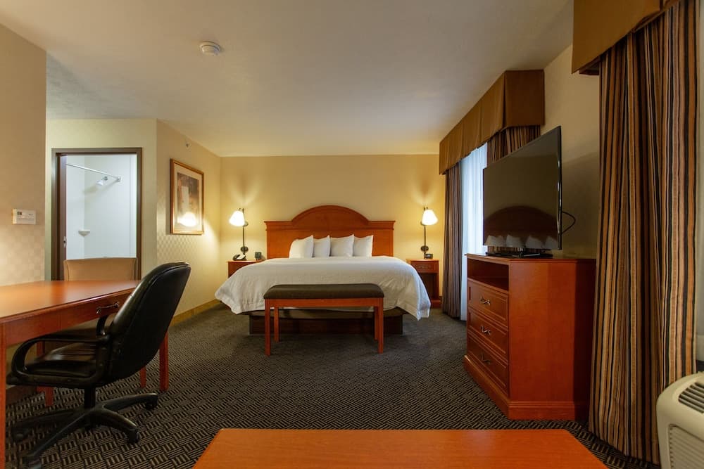 Hampton Inn Waterloo Cedar Valley gallery photo in Waterloo, IA — image 77