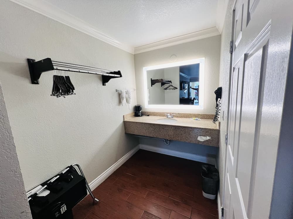 Casa Blanca Hotel - Orange gallery photo in Orange, CA — image 20