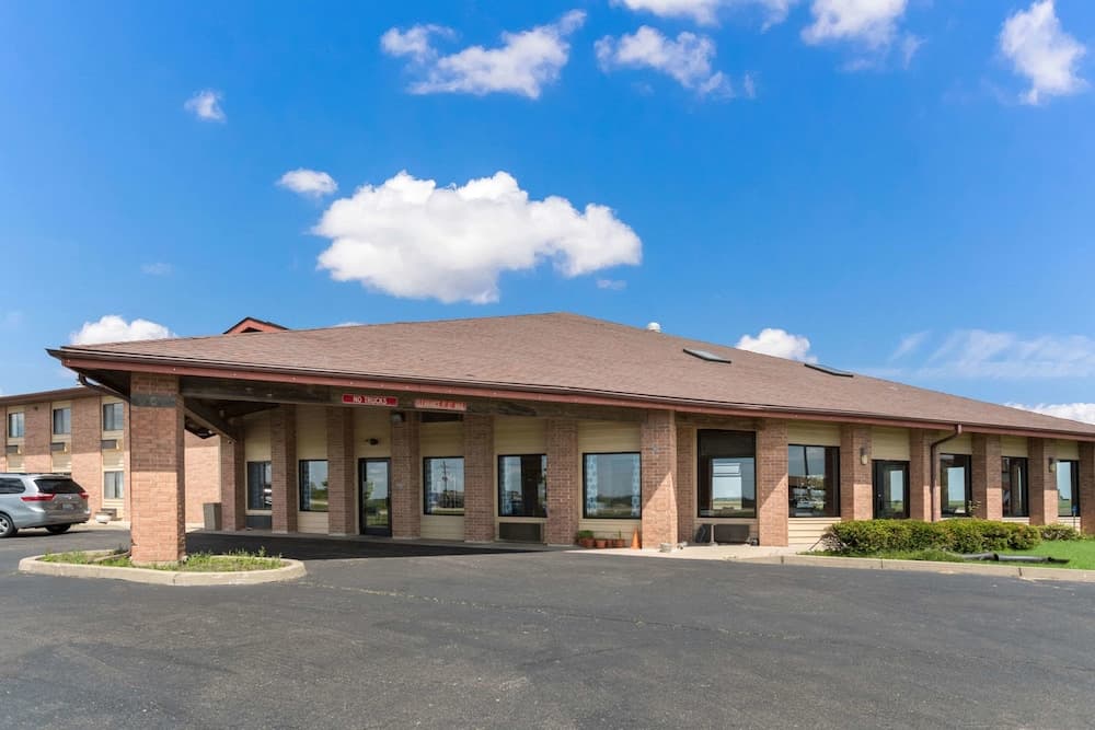 Quality Inn Rochelle featured exterior or lobby in Rochelle, IL — similar hotel